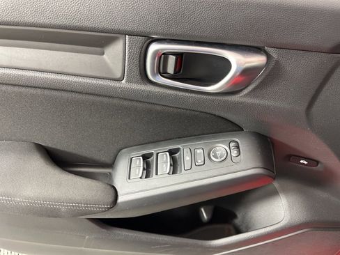 Used 2025 Honda Civic Sport image 24