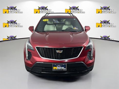 Used 2019 Cadillac XT4 Sport image 2