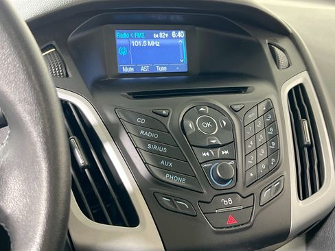 Used 2012 Ford Focus SE FWD image 13