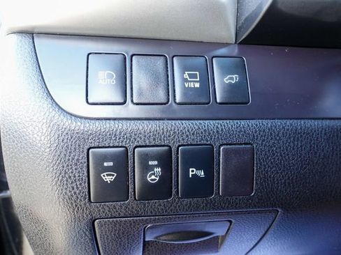 Used 2018 Toyota Highlander Limited Platinum image 17