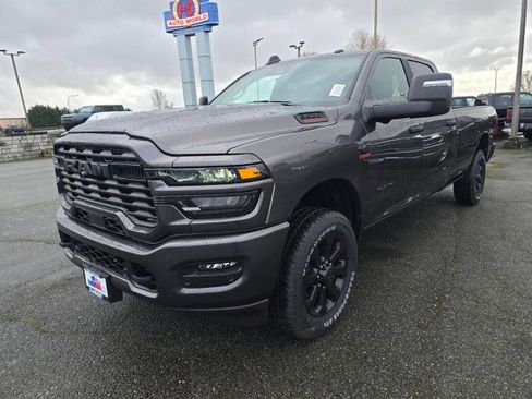 New 2026 RAM 3500 Big Horn AWD/4WD image 7