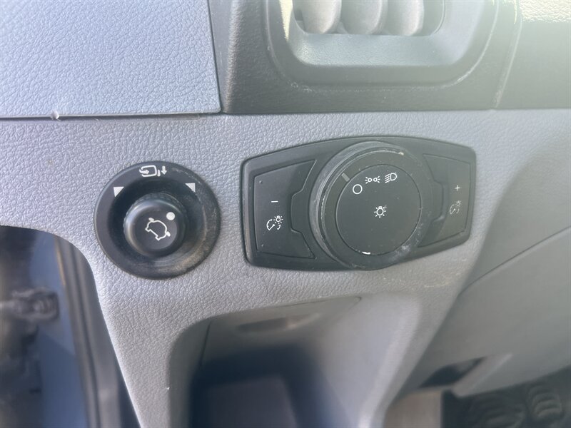 Used 2019 Ford Transit 250 148 High Roof Extended RWD image 17