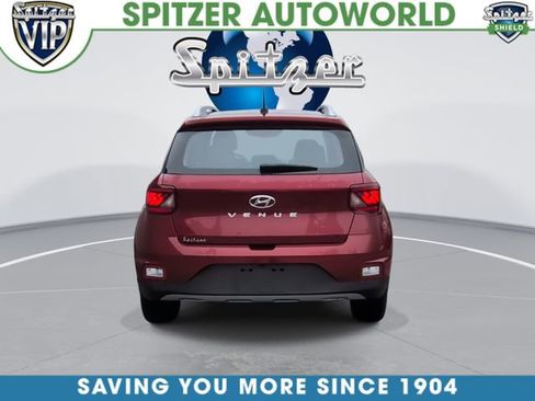Used 2024 Hyundai Venue SEL image 8