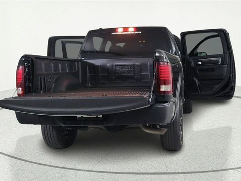 Used 2024 RAM 1500 Classic Warlock AWD/4WD image 7