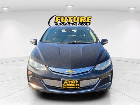 Used 2018 Chevrolet Volt LT image 2