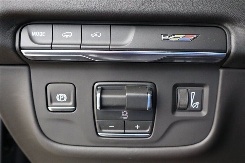 Used 2026 Cadillac Escalade V w/ LPO, ONYX Package AWD/4WD image 19
