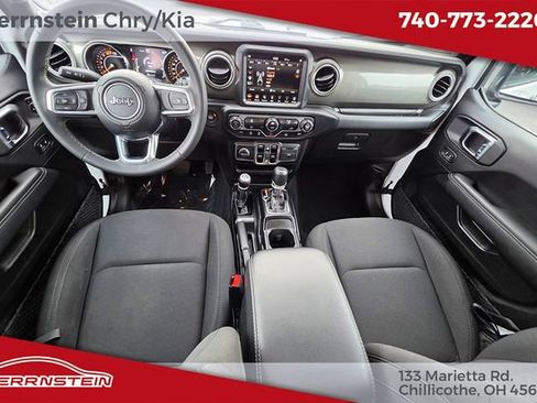 Used 2023 Jeep Wrangler Unlimited Sahara AWD/4WD image 12