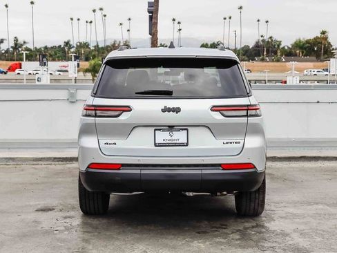 New 2025 Jeep Grand Cherokee L Limited w/ Black Appearance Package image 8