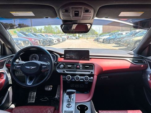 Used 2022 Genesis G70 3.3T Launch Edition RWD image 2