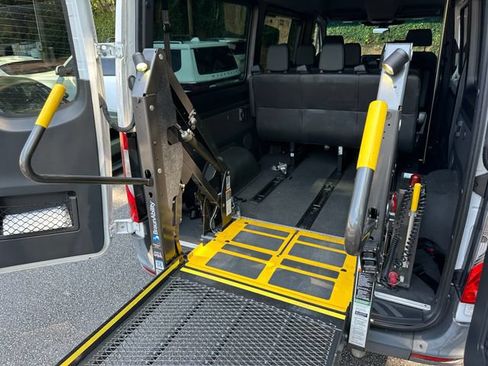 Used 2021 Mercedes-Benz Sprinter 2500 image 37