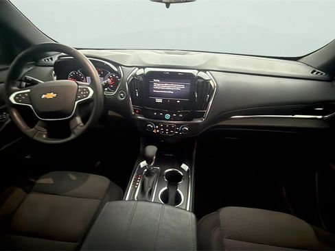 Used 2023 Chevrolet Traverse LT image 14