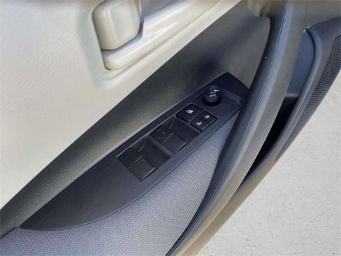 Used 2023 Toyota Corolla LE image 48