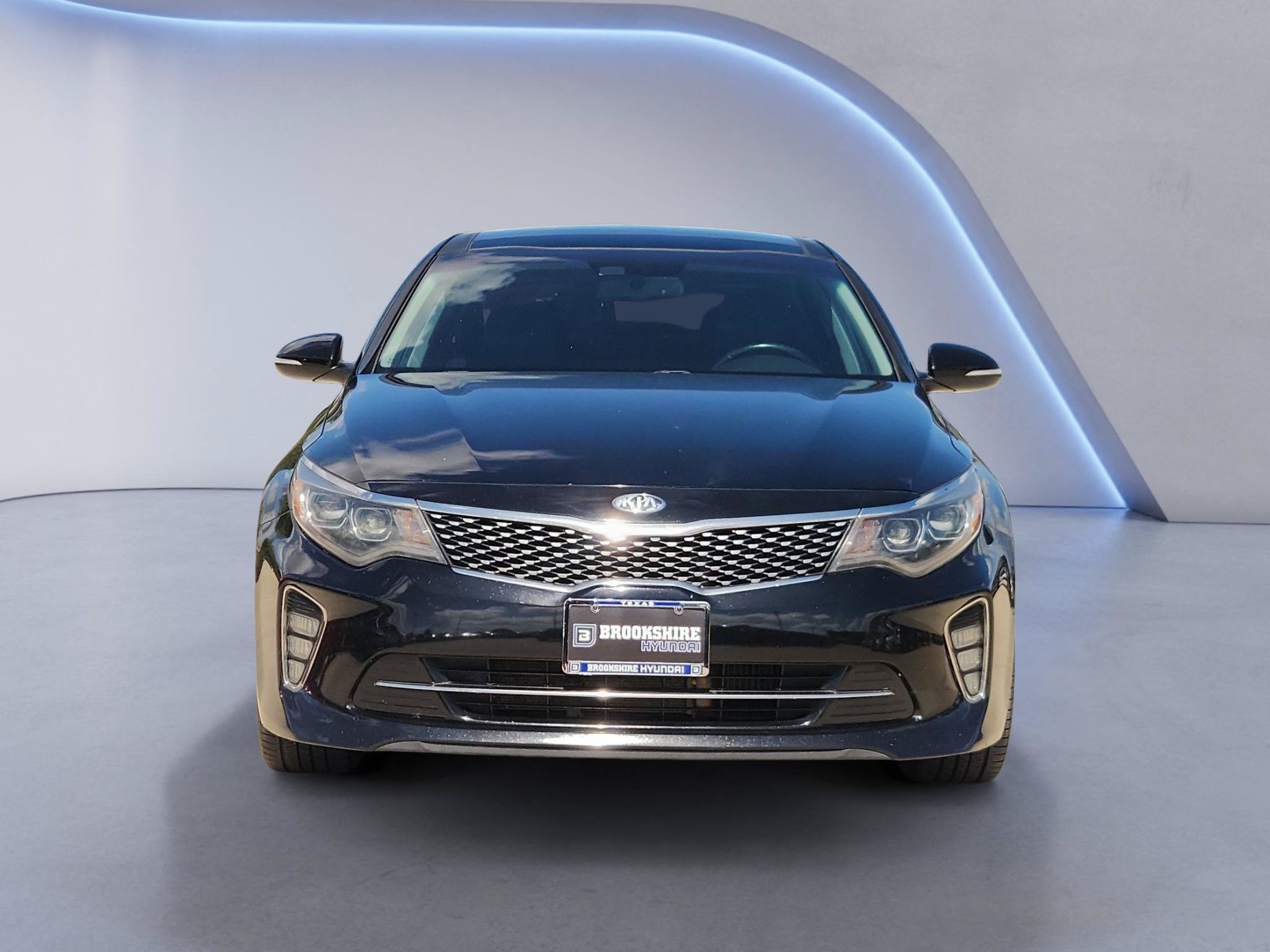 Used 2018 Kia Optima SX FWD image 2