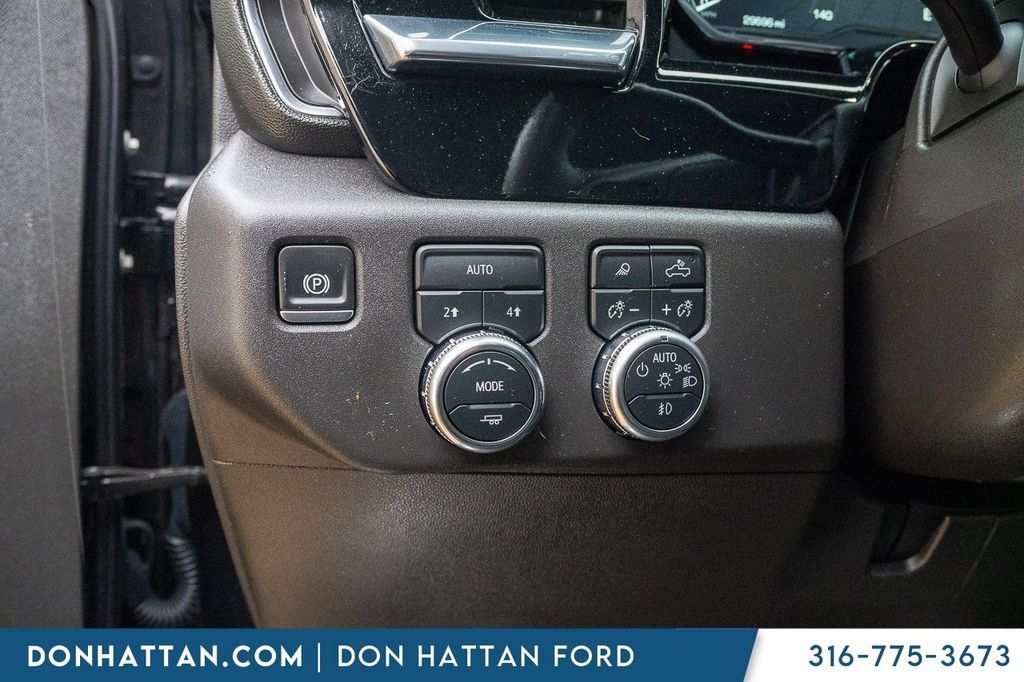 Used 2025 GMC Sierra 1500 SLT AWD/4WD image 14