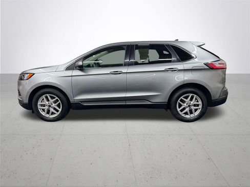 Used 2024 Ford Edge SEL image 3