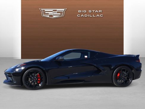 Used 2023 Chevrolet Corvette Stingray Preferred Cpe w/ 2LT image 2