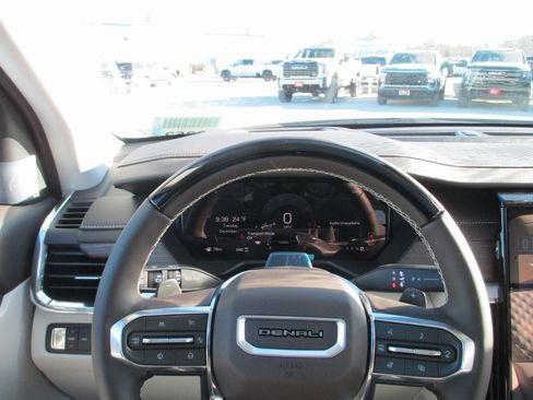 New 2026 GMC Acadia Denali w/ Super Cruise Package image 21