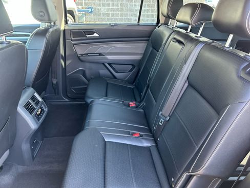 Used 2023 Volkswagen Atlas SE AWD/4WD image 22