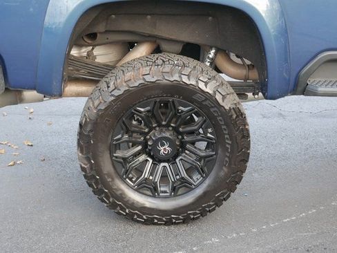 Used 2025 Chevrolet Silverado 2500 LT w/ Trail Boss Package AWD/4WD image 12