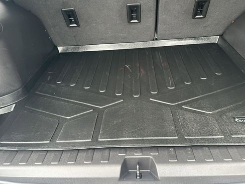 Used 2022 GMC Terrain SLE w/ Driver Convenience Package image 9