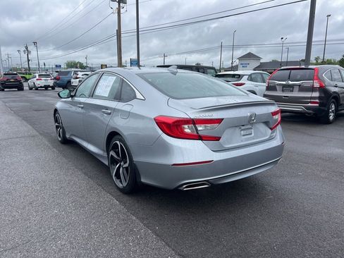 Used 2018 Honda Accord Sport image 3