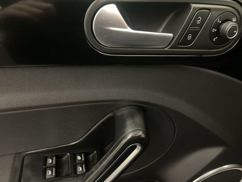 Used 2015 Volkswagen Beetle 1.8T FWD image 14