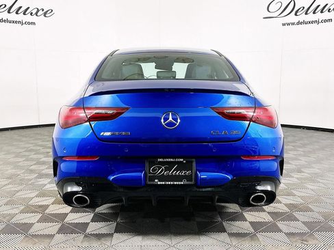 Used 2024 Mercedes-Benz CLA 35 AMG 4MATIC image 5
