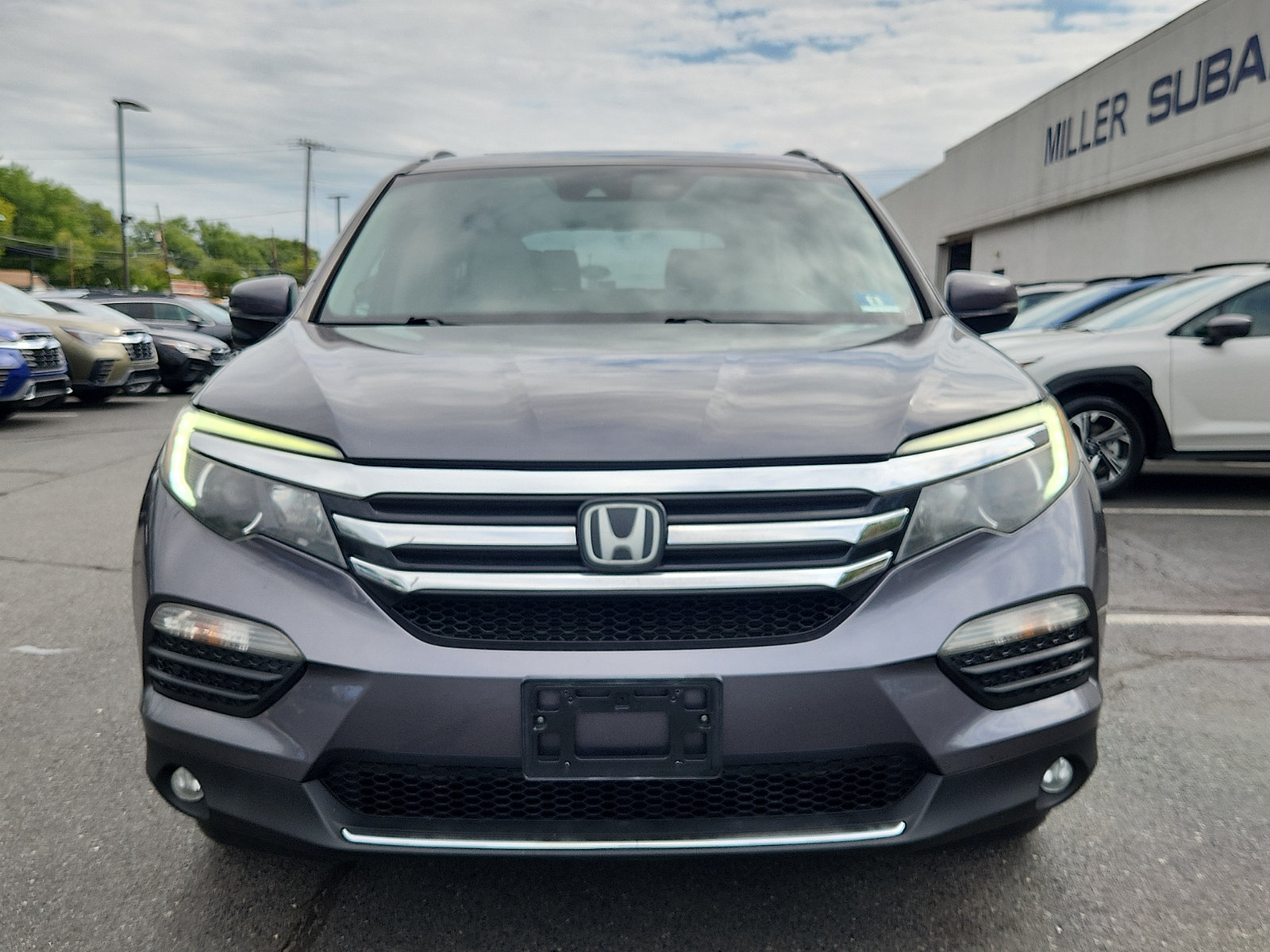 Used 2016 Honda Pilot Touring image 2