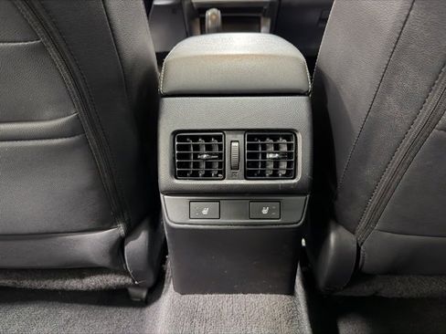 Used 2017 Subaru Legacy 2.5i Limited image 13