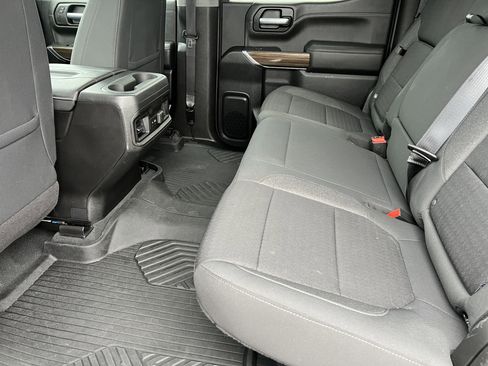 Used 2021 Chevrolet Silverado 1500 LT Trail Boss w/ Convenience Package II image 16