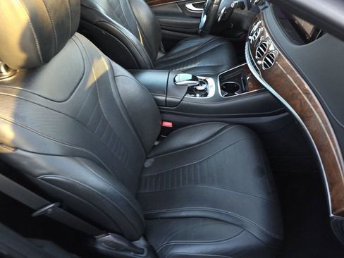 Used 2019 Mercedes-Benz S 560 Sedan image 5