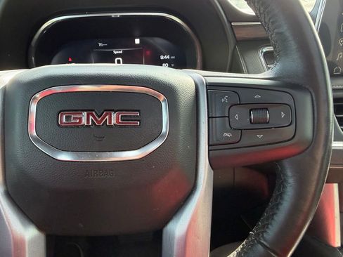 Used 2023 GMC Yukon SLT image 11