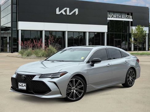 Used 2019 Toyota Avalon Touring w/ Advanced Safety Package FWD image 1