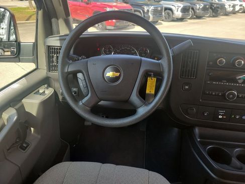 Used 2021 Chevrolet Express 3500 LT w/ LT Preferred Equipment Group image 20