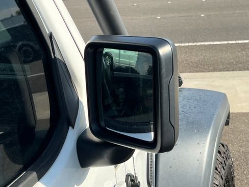 Used 2018 Jeep Wrangler Unlimited Sport AWD/4WD image 15