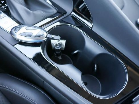 New 2026 Hyundai Elantra Limited FWD image 17