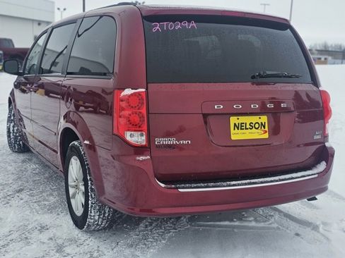 Used 2014 Dodge Grand Caravan SXT image 3