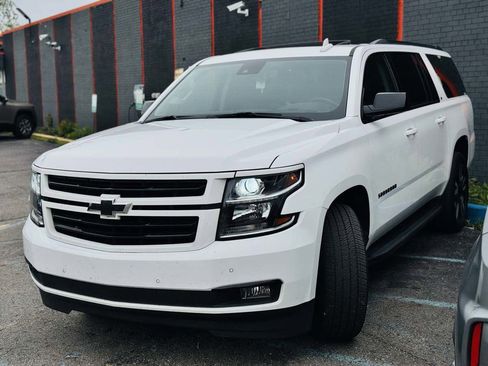 Used 2020 Chevrolet Suburban LT AWD/4WD image 11