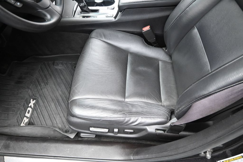 Used 2014 Acura RDX w/ Technology Package AWD/4WD image 13