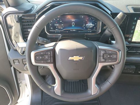 Used 2025 Chevrolet Silverado 1500 LT image 27