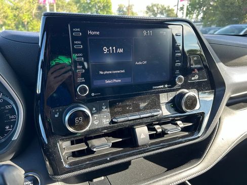 Used 2021 Toyota Highlander XSE AWD/4WD image 20