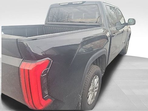 Used 2022 Toyota Tundra SR5 image 3