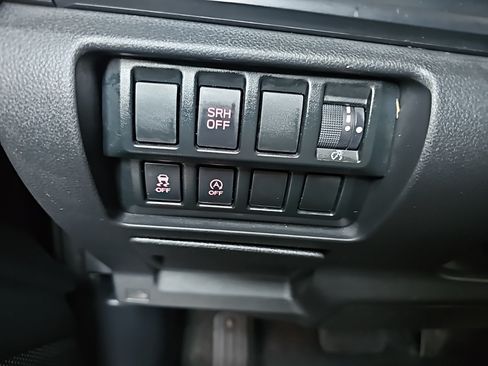Used 2023 Subaru Forester AWD/4WD image 26