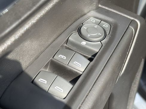 Used 2020 Chevrolet Silverado 1500 Custom Trail Boss w/ Custom Convenience Package image 16