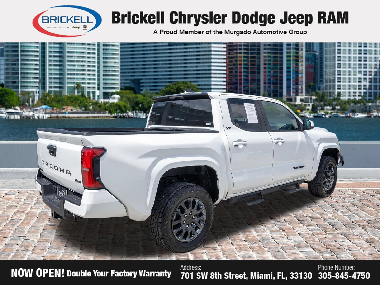 Used 2025 Toyota Tacoma SR5 AWD/4WD image 5