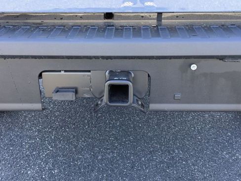 New 2025 Ford Maverick XLT image 29