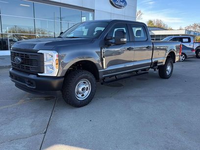 New 2026 Ford F250 XL w/ XL Off-Road Package