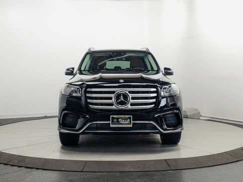 Used 2026 Mercedes-Benz GLS 450 4MATIC image 2
