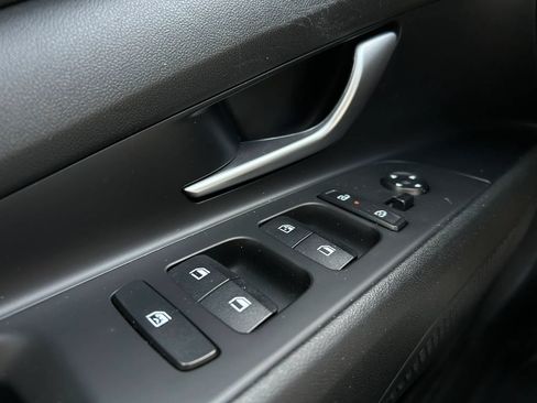 Used 2024 Hyundai Elantra SEL FWD image 12