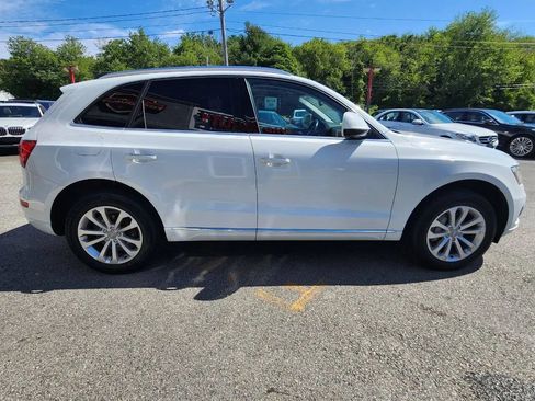 Used 2015 Audi Q5 2.0T Premium Plus w/ Technology Package AWD/4WD image 2